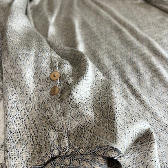 100% Silk First Issue Blouse Vintage Size Small - Picture 9 of 10